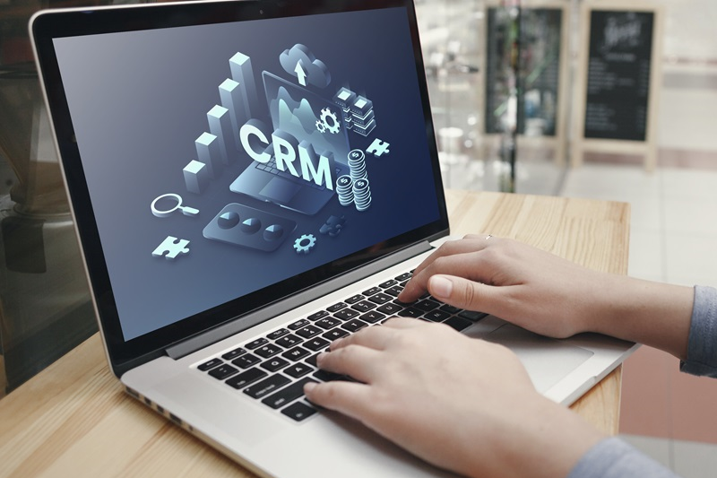 Logiciel CRM : fonctionnalités et avantages