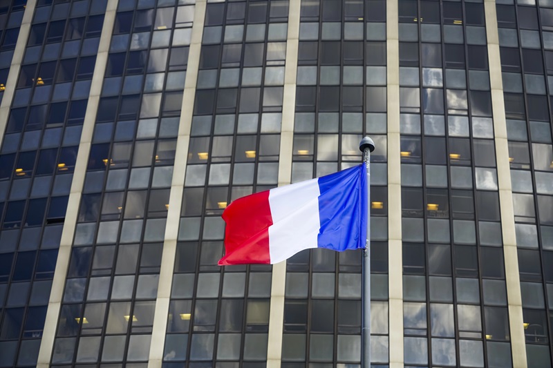 Le gouvernement français met en place un projet de surveillance étendue des activités en ligne pour anticiper les tendances de l'opinion publique