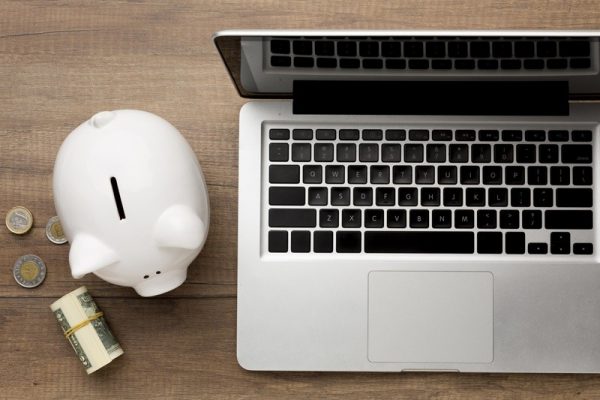 Les perspectives d'emploi et de salaires dans l’informatique en 2025 : une analyse complète