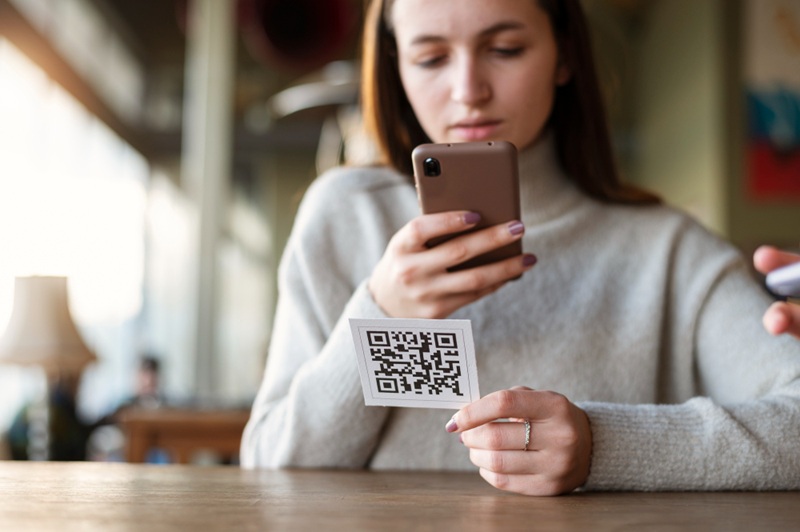 Comment créer une carte de visite avec un QR code​ ?