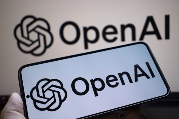 OpenAI tutoie les sommets avec 12 milliards de dollars de revenus annualisés