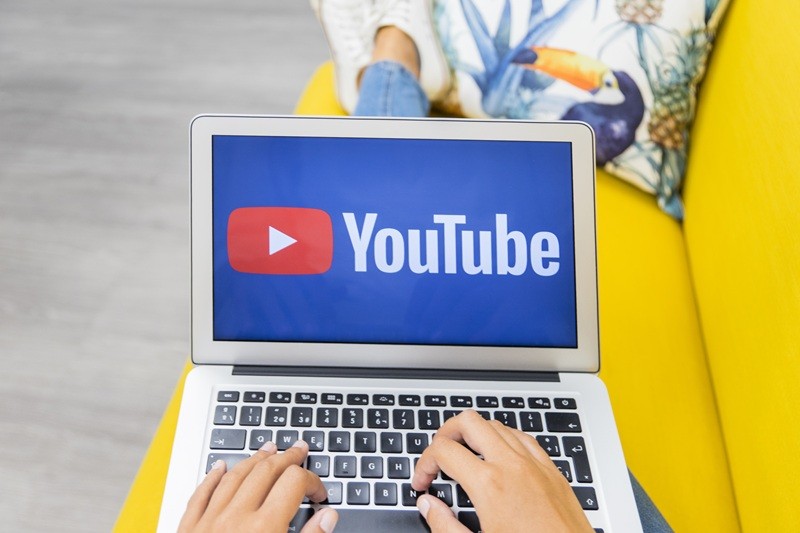 YouTube verse 8 milliards de dollars à l’industrie musicale : la plateforme s’impose comme pilier mondial du streaming