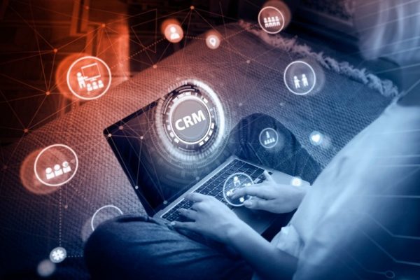 Comment transformer les données d'un CRM en décisions commerciales actionnables