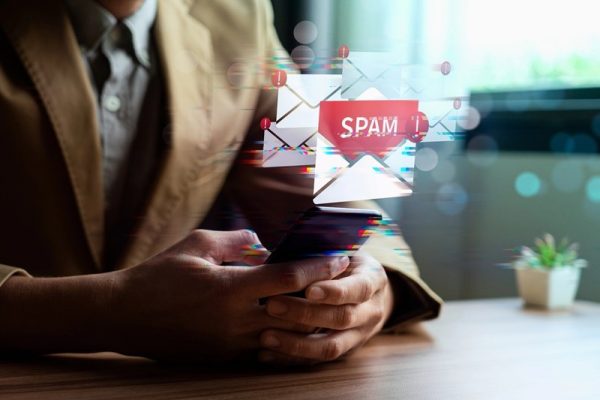 Google lance une nouvelle Spam Update et accélère encore la lutte contre les contenus de faible qualité